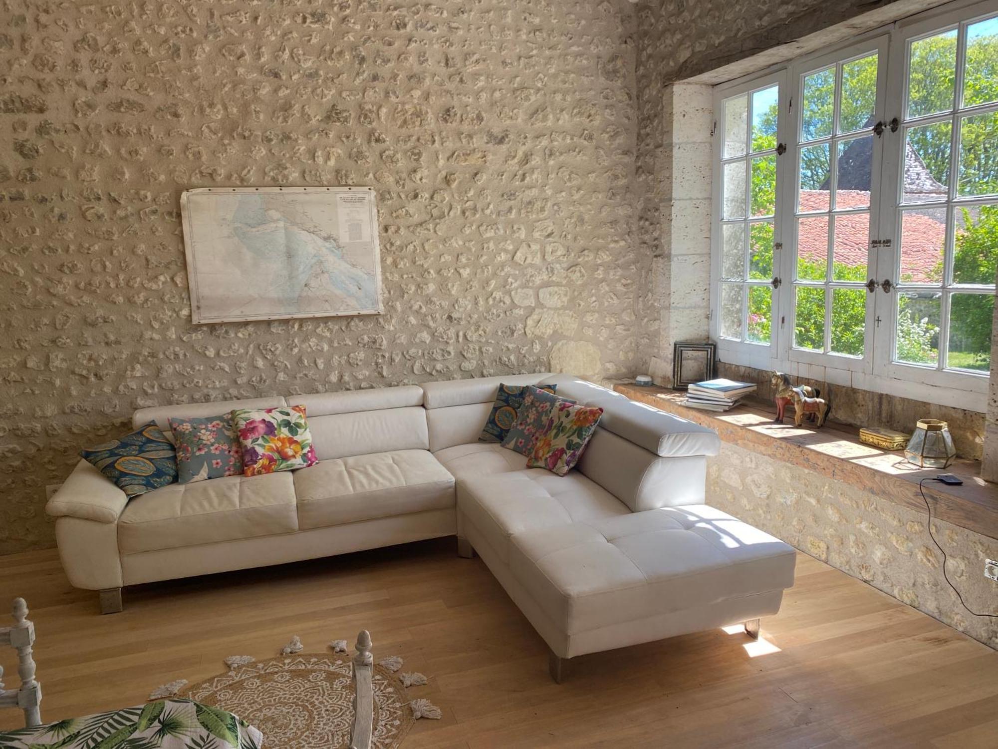 As Seen On A New Life In The Sun - Beautiful 3 Bedroom Cottage With Shared Pool Montboyer Экстерьер фото